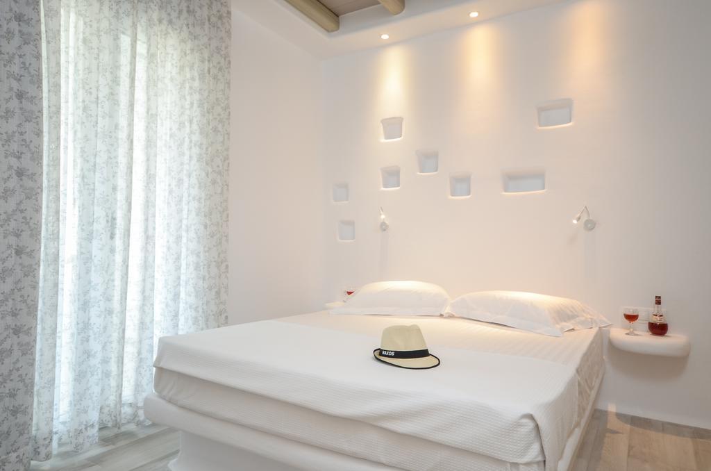 Naxian Spirit Suites & Apartments Agia Anna  Exterior photo